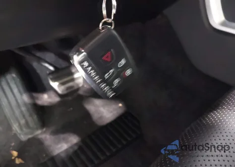 2016 Land Rover Range Rover 5.0L V8 Supercharged из США, поврежденный, VIN SALGS2EFXGA280184